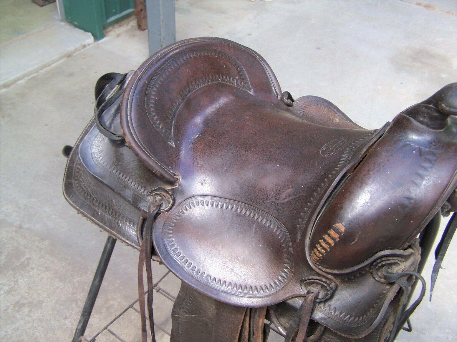 Vintage Rare Prison Made Saddle By Kentucky Whip & Collar Co ~ Tooled Tapaderos