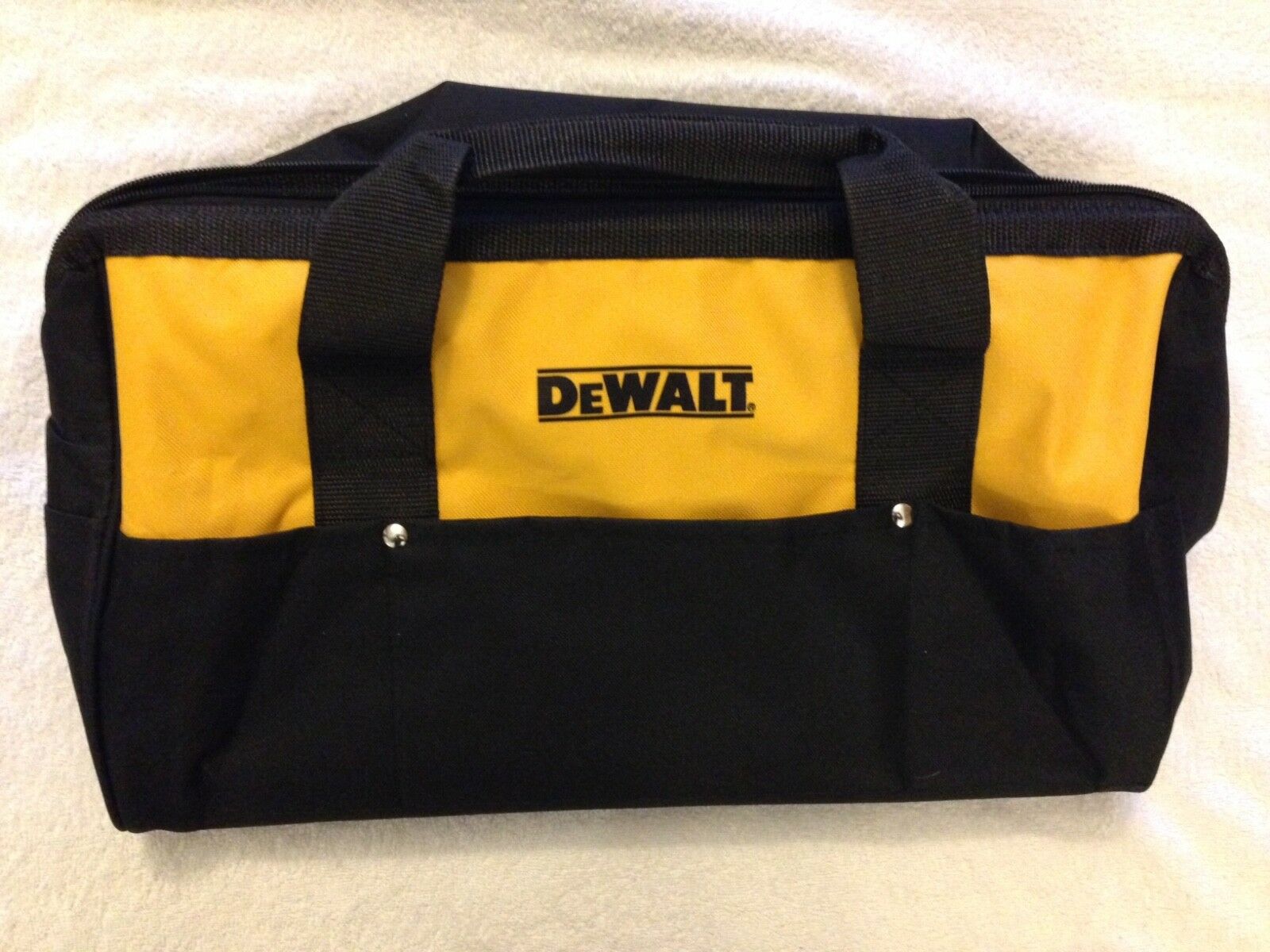 New Dewalt Dck019 Tool Bag Heavy Duty Ballistic Nylon 19” X 12" X11" W 6 Pockets