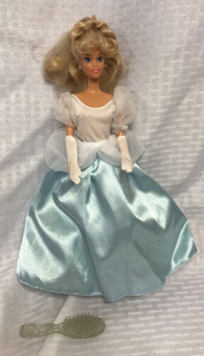 Mattell Barbie Disney Cinderella 1966 With Shoes, Brush Gloves And Dress